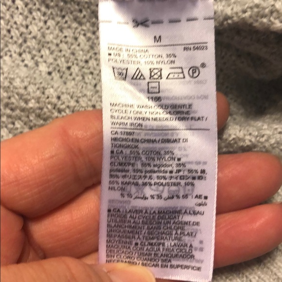 Gray Old Navy Sweater - Picture 7 of 8